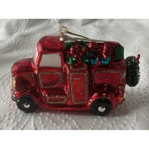 CHRISTMAS Red Blown Glass Firetruck Ornament Heavy Gifts Wreath Fire Fighter